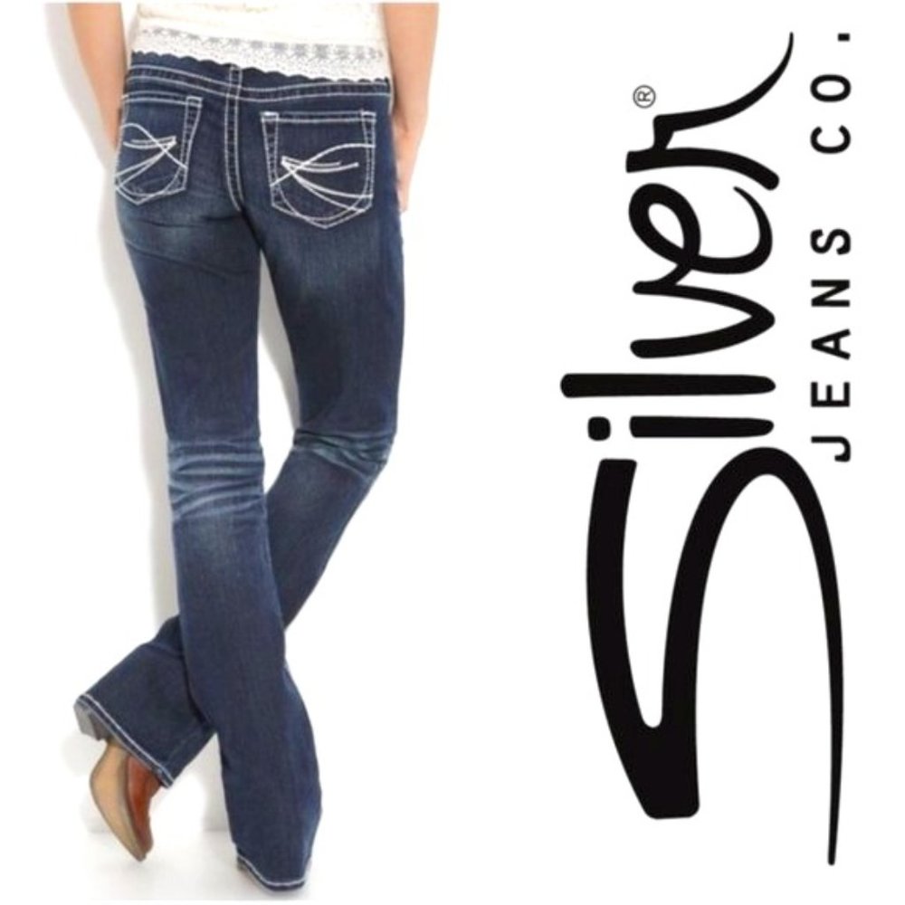 Silver Jeans | Akio Dark Wash Bootcut Jeans | 26